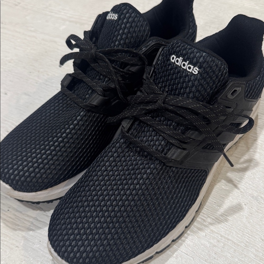 Adidas NEO Men’s Ultimashow Running Shoes Sneakers Size 10.5 Athletic Shoes